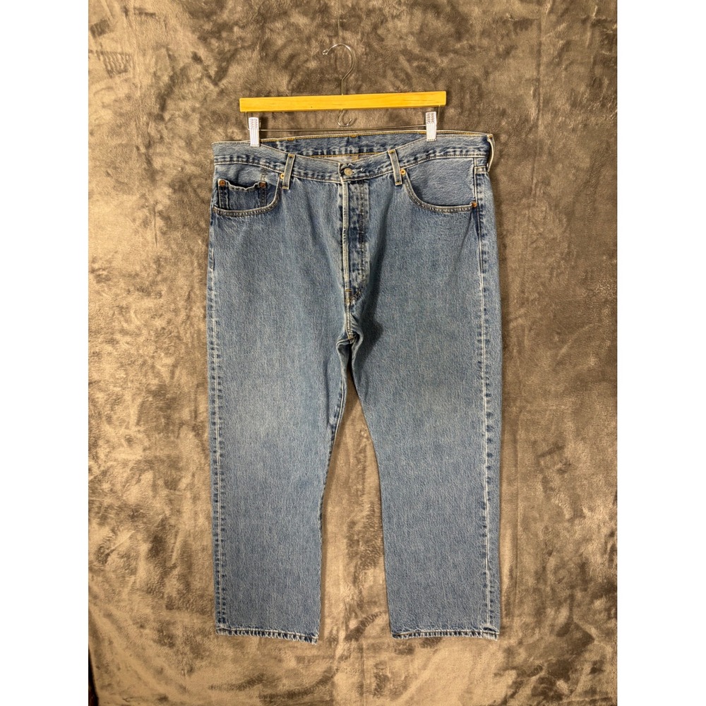 Vintage Levis 501 Light Wash Button Fly Straight Leg Denim Jeans Mens 40x28